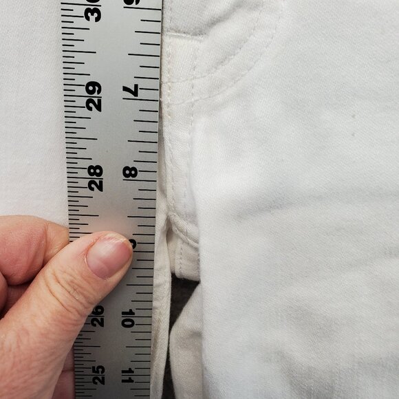 J Crew 9" Demi-Boot Crop Jean in white wash Womens Size 25T Raw Hem - Picture 4 of 12